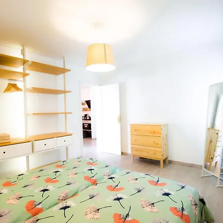 Book Jet - Style & Comfort