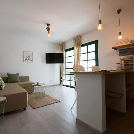 Book Jet - Style & Comfort * コスタ・カルマ